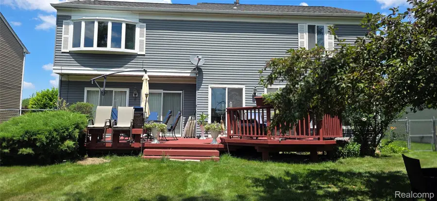 8944 Brougham Drive, Sterling Heights, MI 48312 - #2