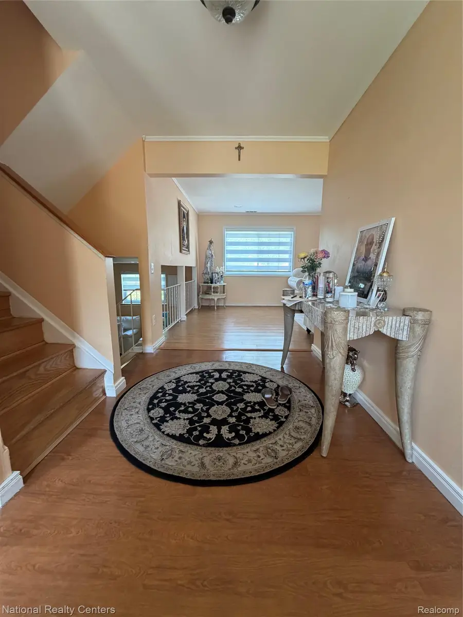 39392 Owendale Drive, Sterling Heights, MI 48310 - #3
