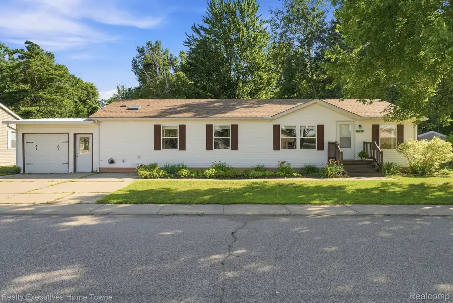 508 Bush Lake Lane, Kimball, MI 48074 - #2
