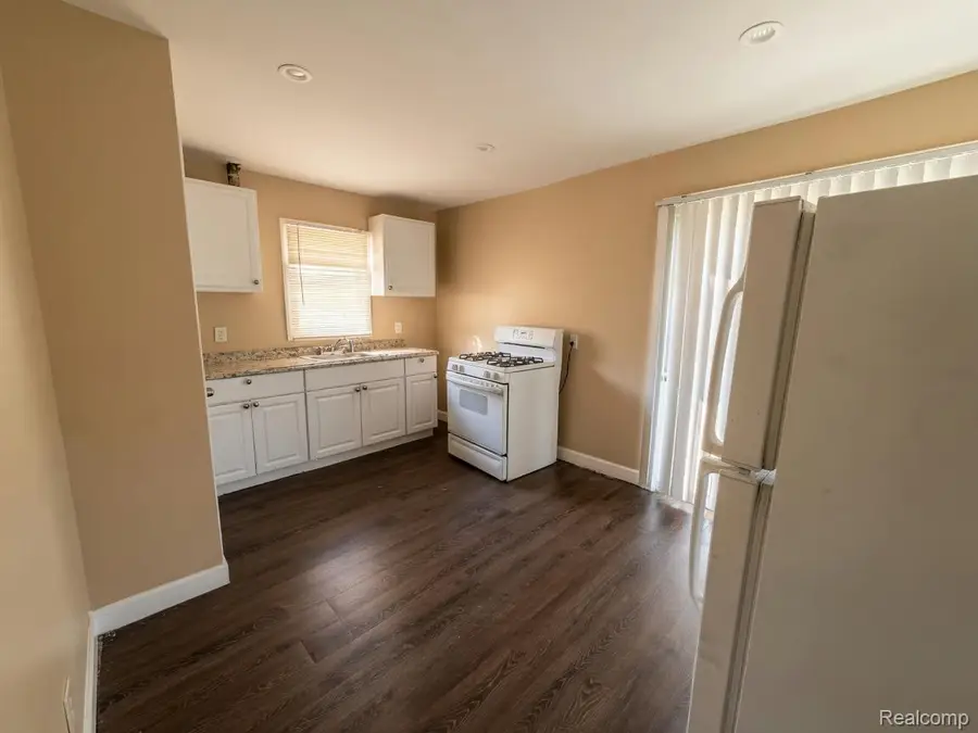 20196 Hartwell Street, Detroit, MI 48235 - #3