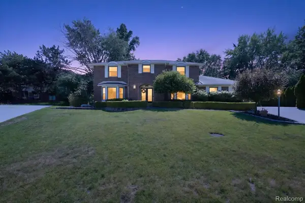 3115 Glengrove Drive, RochesterHills, MI 48309