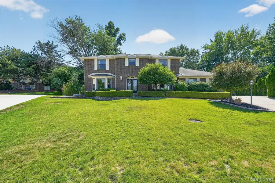 3115 Glengrove Drive, Rochester Hills, MI 48309 - #3