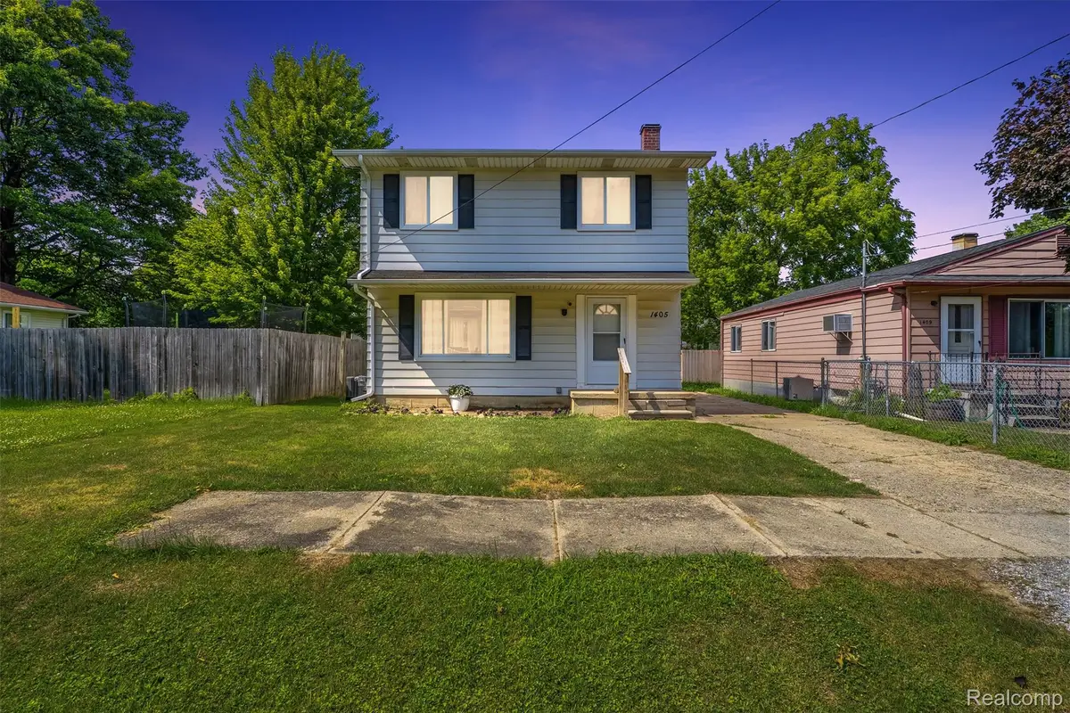 1405 E Williamson Street, Burton, MI 48529 - #1