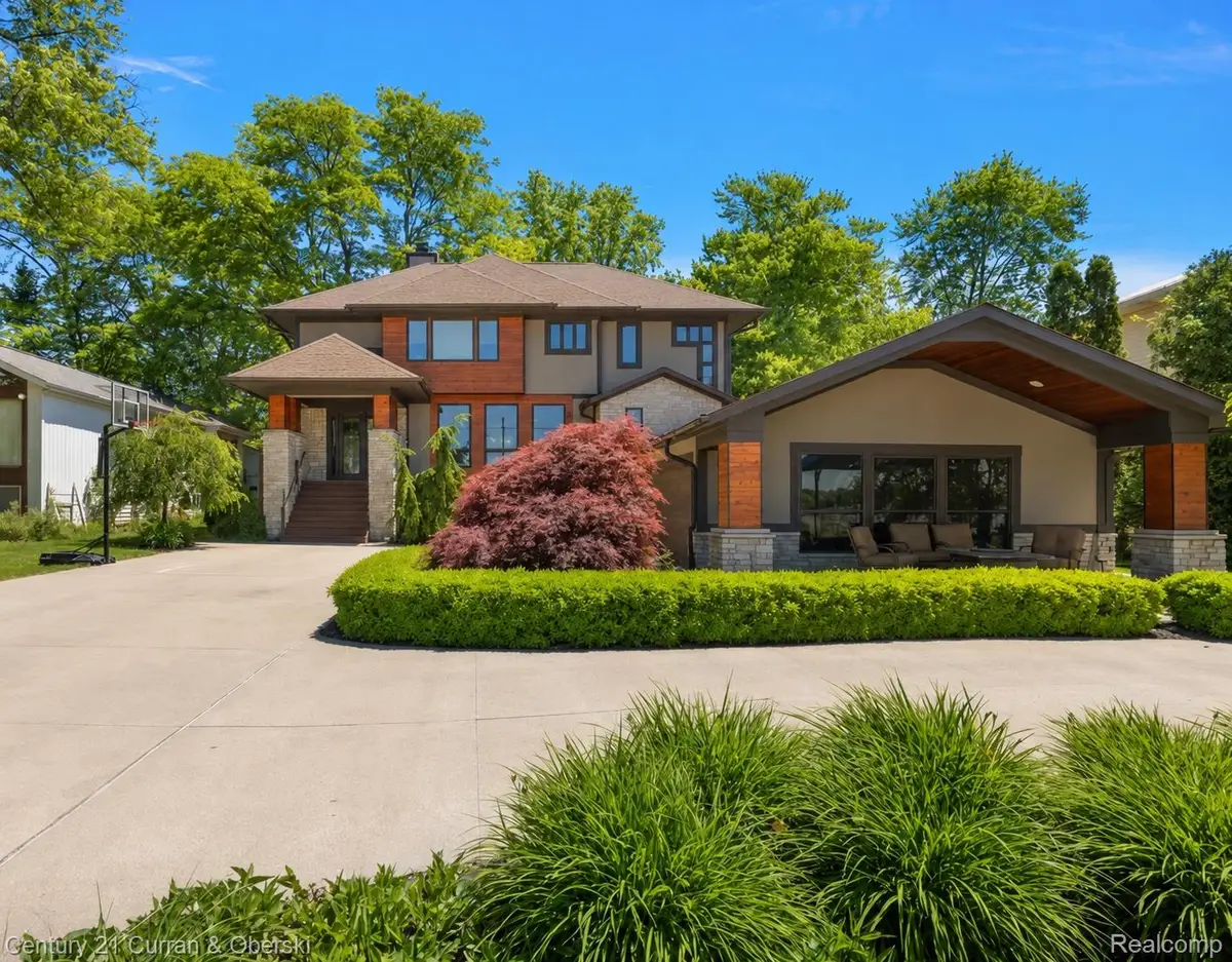 1345 E Lake Drive, Novi, MI 48377 - #1