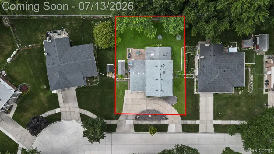 11280 Mandale Drive, Sterling Heights, MI 48312 - #2