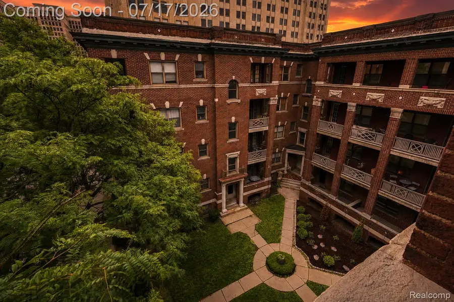 7409 2nd Avenue #32, Detroit, MI 48202 - #2