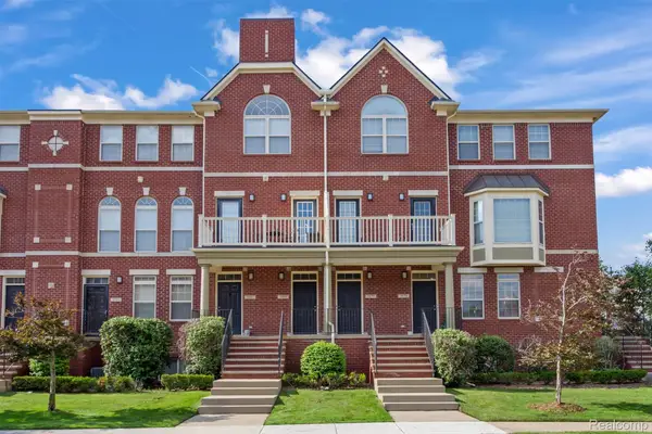 3175 Camden Drive, Troy, MI 48084