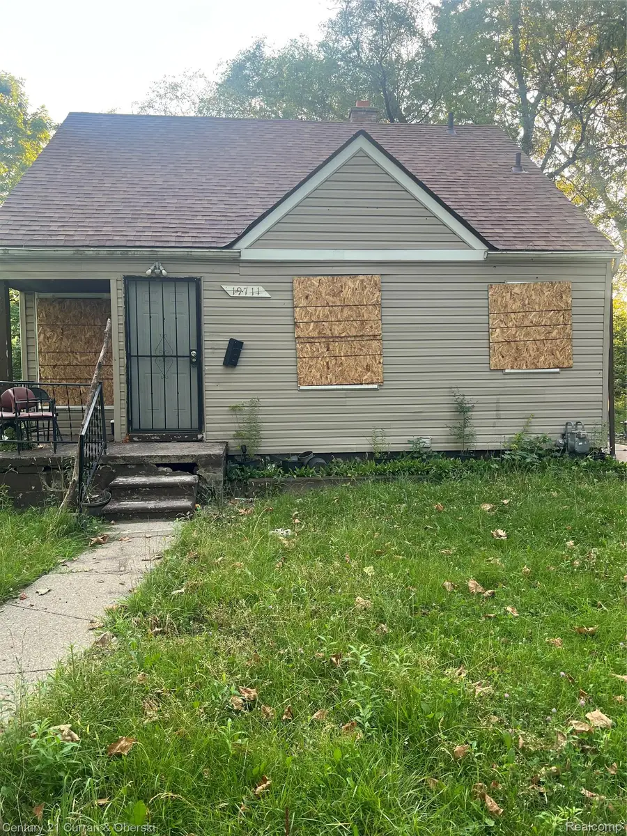 19711 Bentler Street, Detroit, MI 48219 - #2