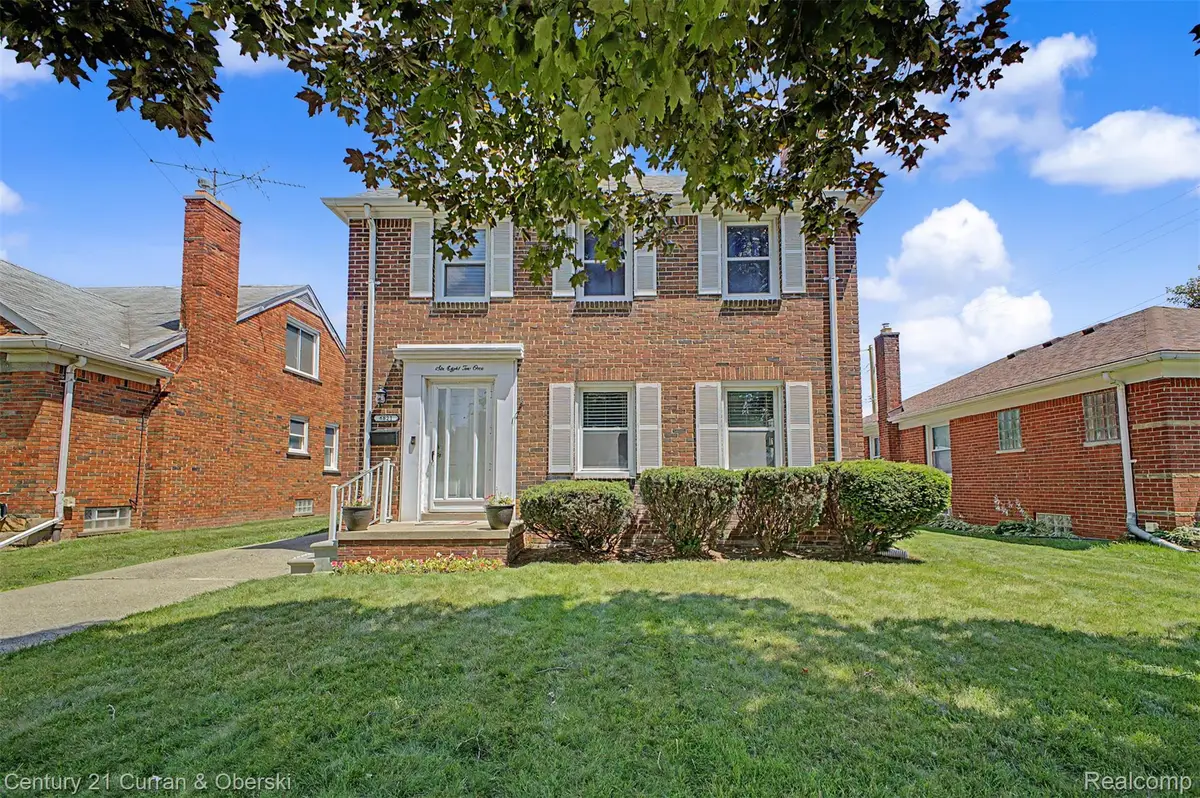 6821 Kolb Avenue, Allen Park, MI 48101 - #1