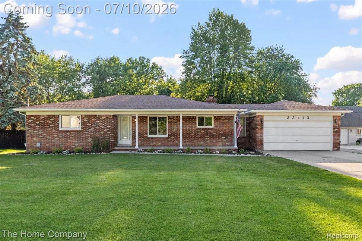 33413 Louise Avenue, Clinton Township, MI 48035 - #1