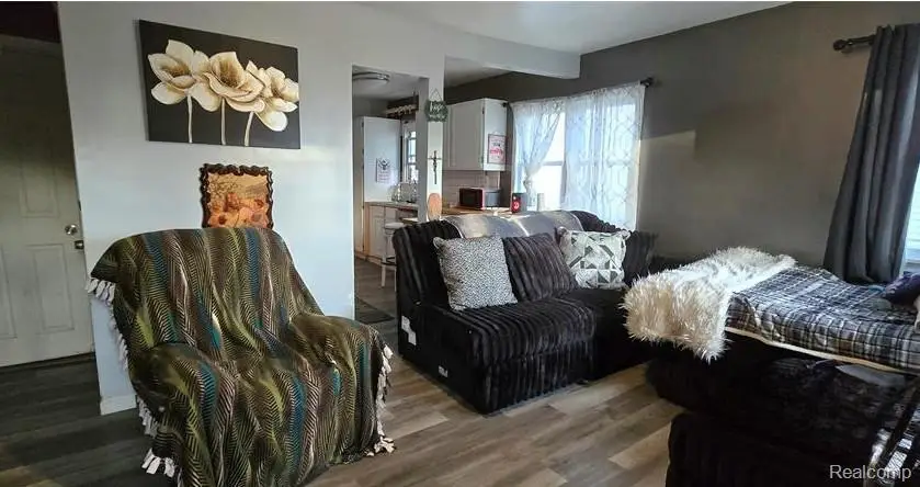 1414 Earlmoor Boulevard, Flint, MI 48506 - #2