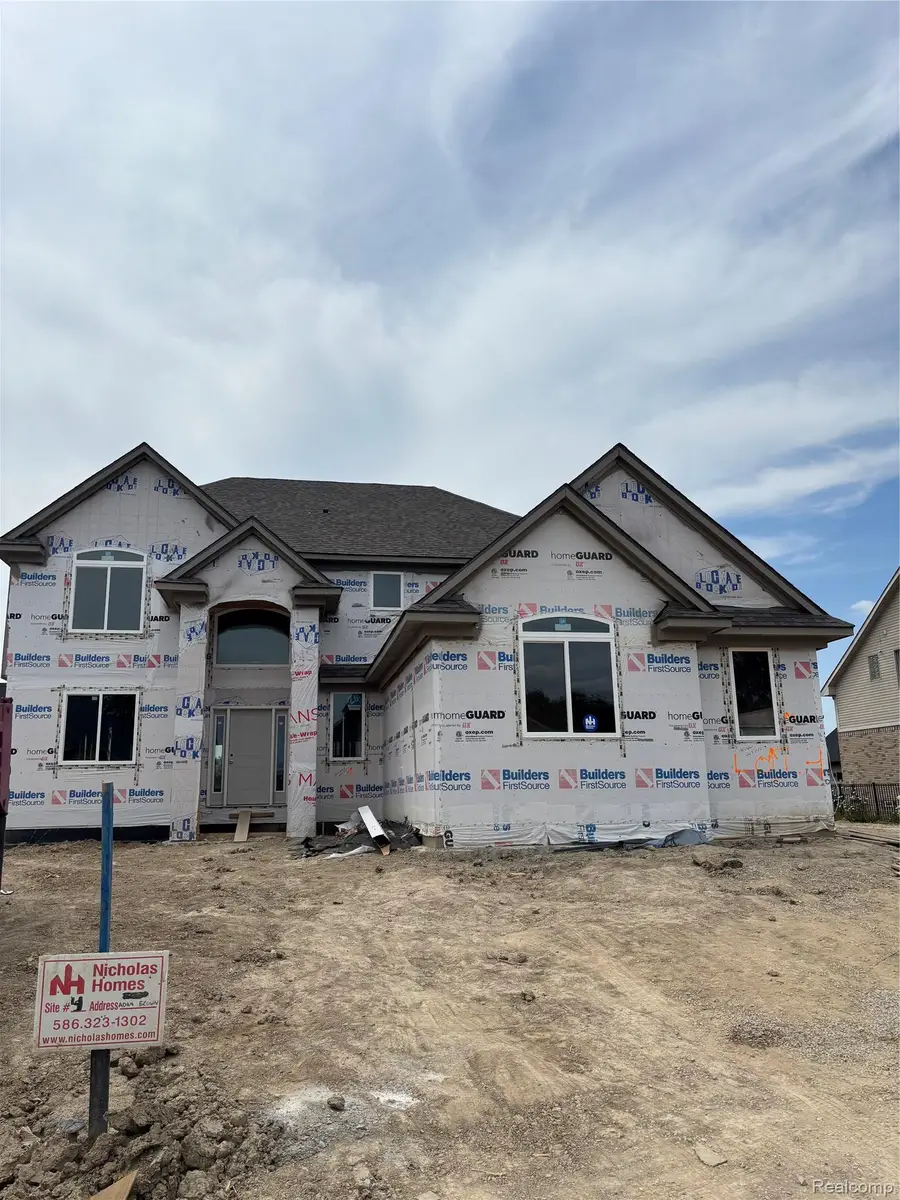 32798 Adam Brown Drive, Rockwood, MI 48173 - #2