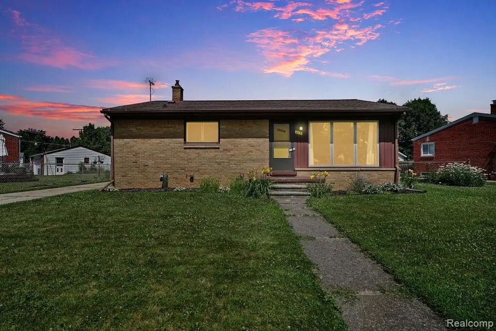 615 Lincoln Street, Lapeer, MI 48446 - #1