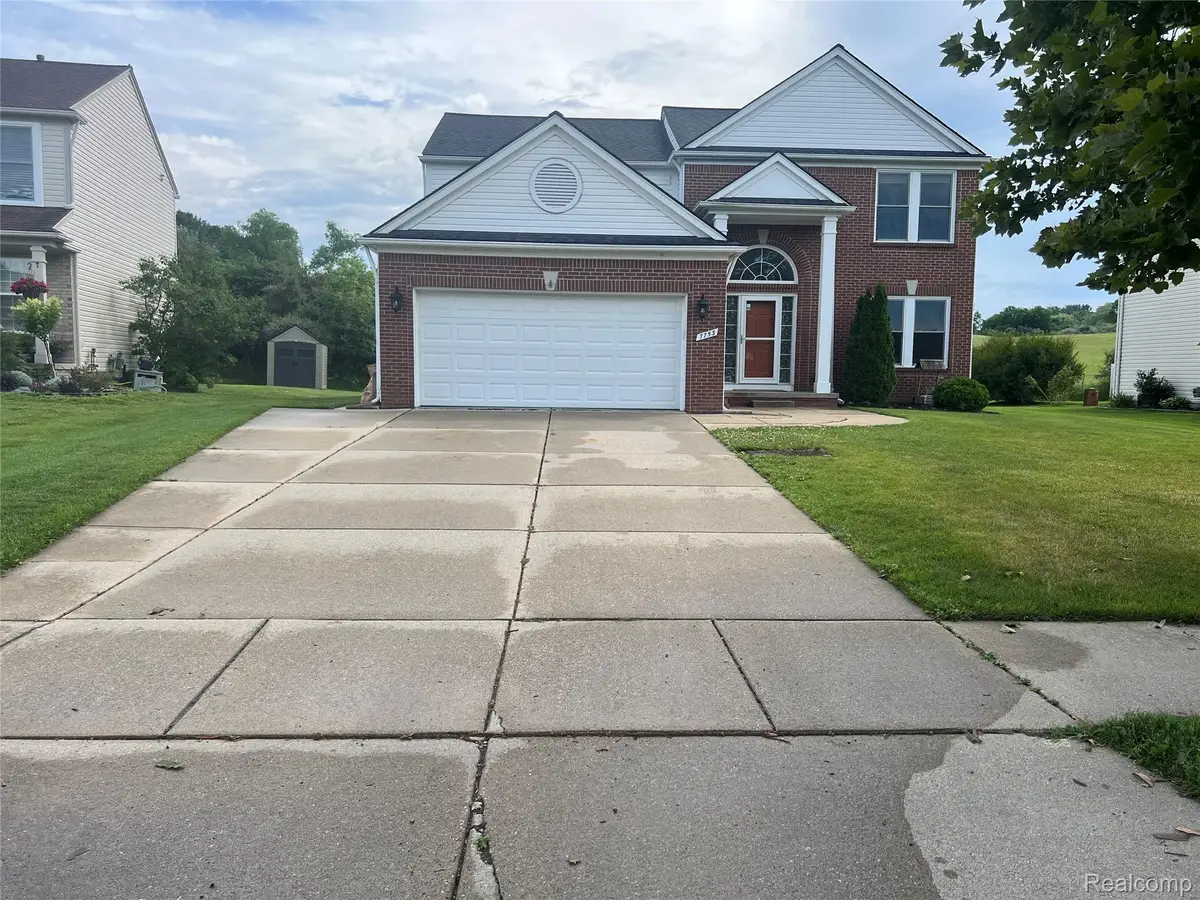 7753 Turrillium Lane, Waterford, MI 48327 - #1