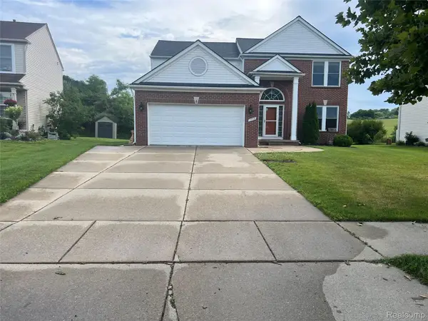 7753 Turrillium Lane, Waterford, MI 48327