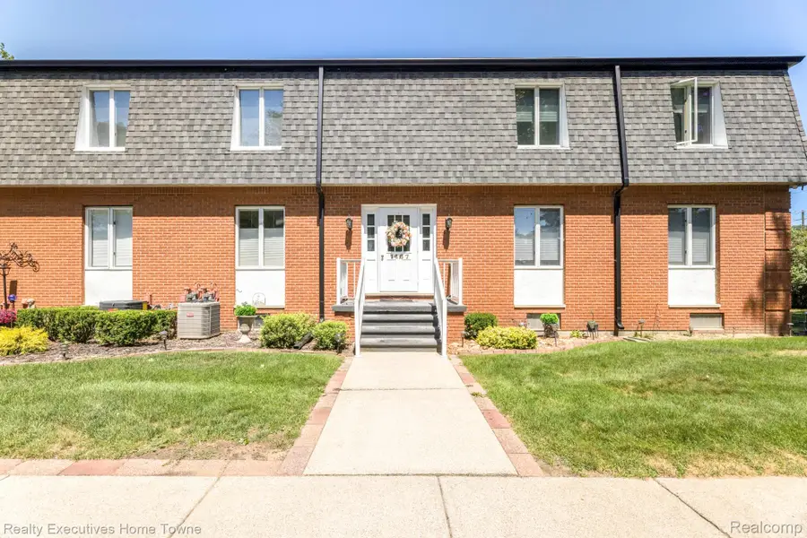 1467 Krafft Road #8, Fort Gratiot, MI 48059 - #2