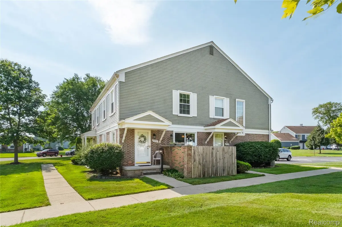23707 N Rockledge, Novi, MI 48375 - #1
