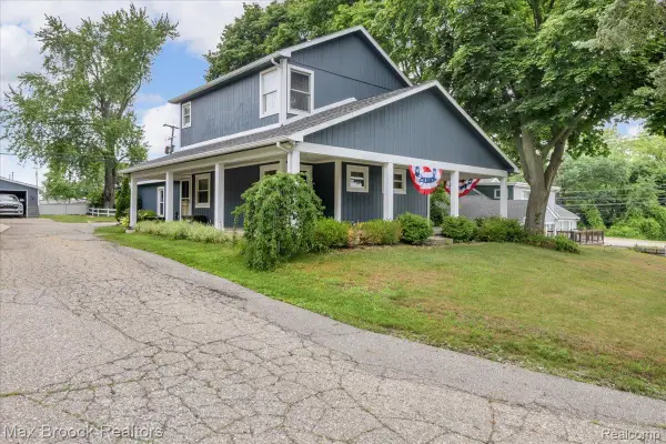 8230 Vandell Street, CommerceTwp, MI 48382