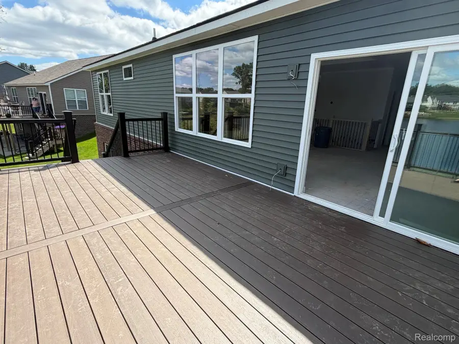 897 Preserve Lane, White Lake, MI 48386 - #3