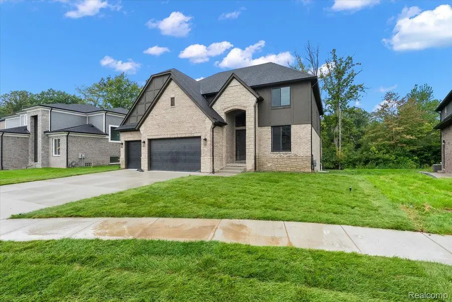 50419 Arcadia Drive, Macomb, MI 48042 - #2