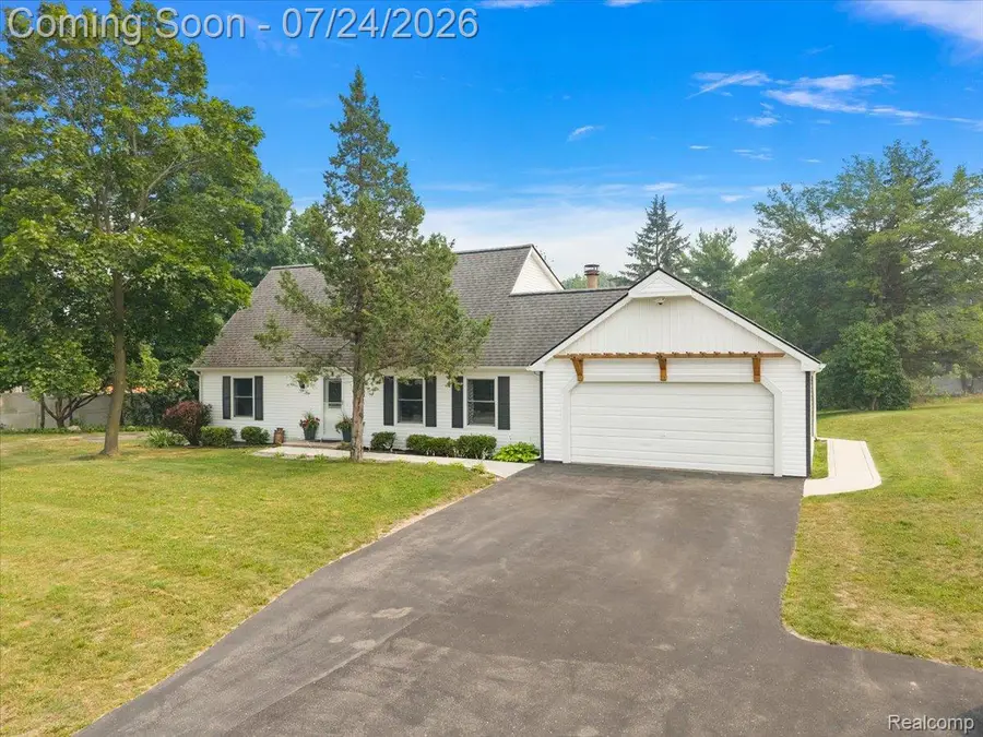 3365 Maybee Road, Orion, MI 48359 - #3