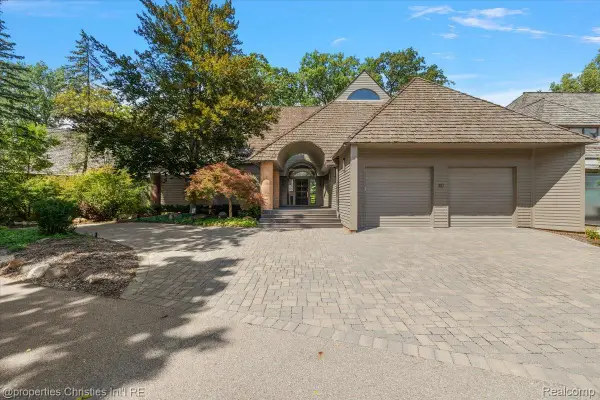 40 Scenic Oaks Drive N, BloomfieldHills, MI 48304