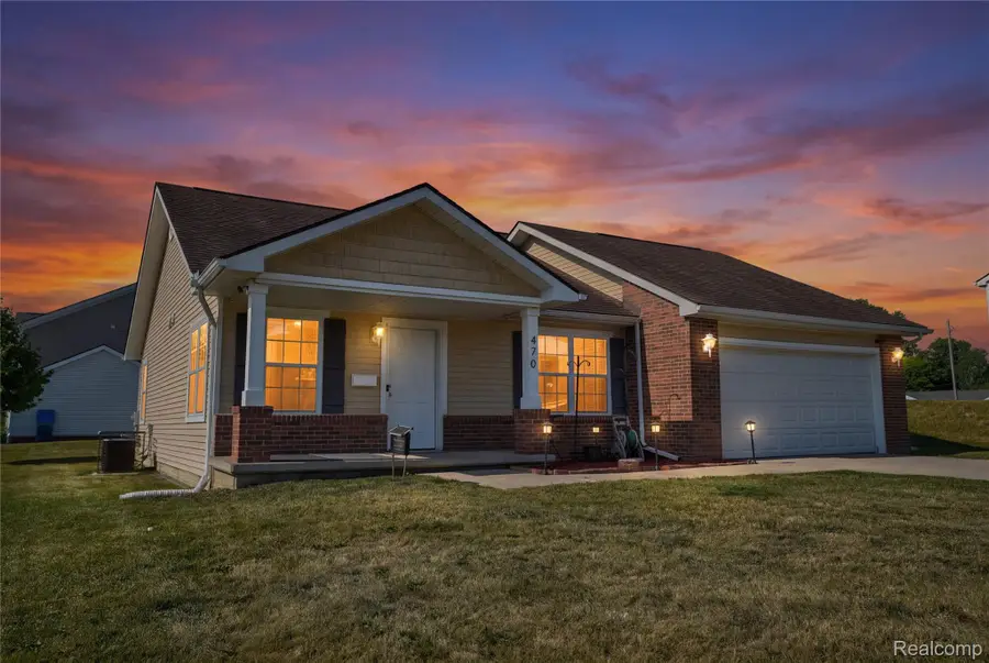 470 E Wood Street, Flint, MI 48503 - #2