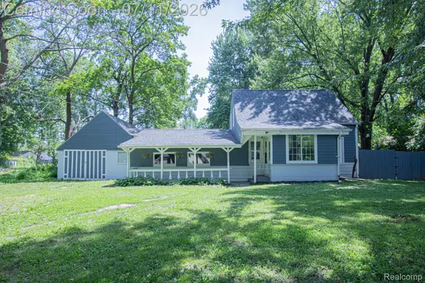 20500 Mckishnie Street, ClintonTownship, MI 48035