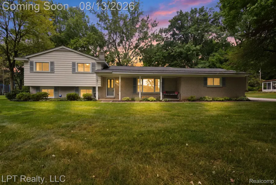 6429 Houghten Drive, Troy, MI 48098 - #2