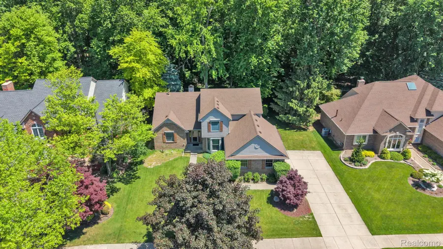 43746 Via Antonio Drive, Sterling Heights, MI 48314 - #2