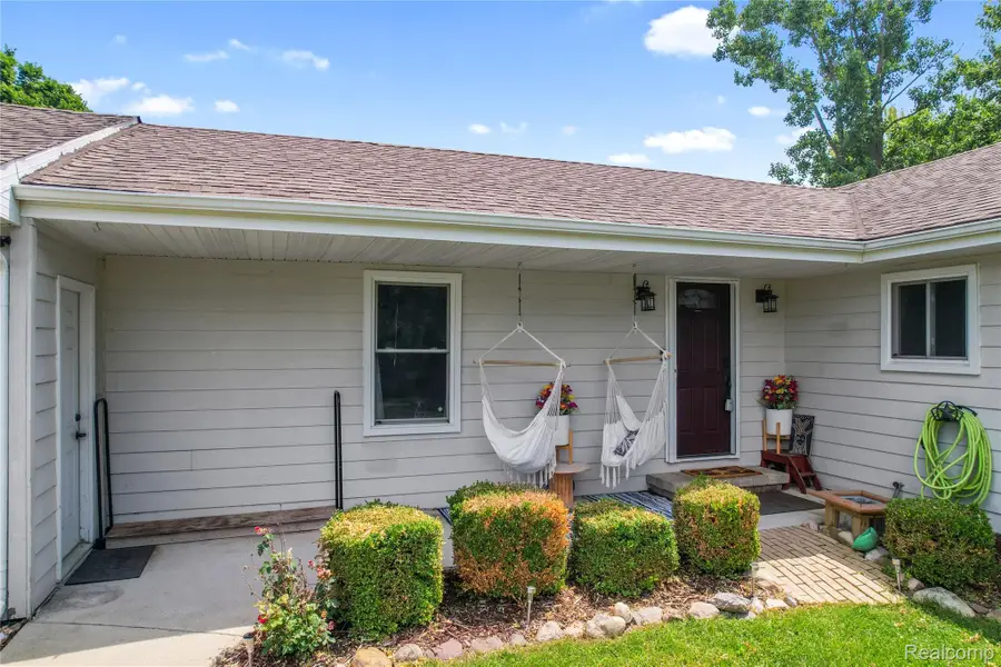 6050 Brophy Road, Howell, MI 48855 - #2