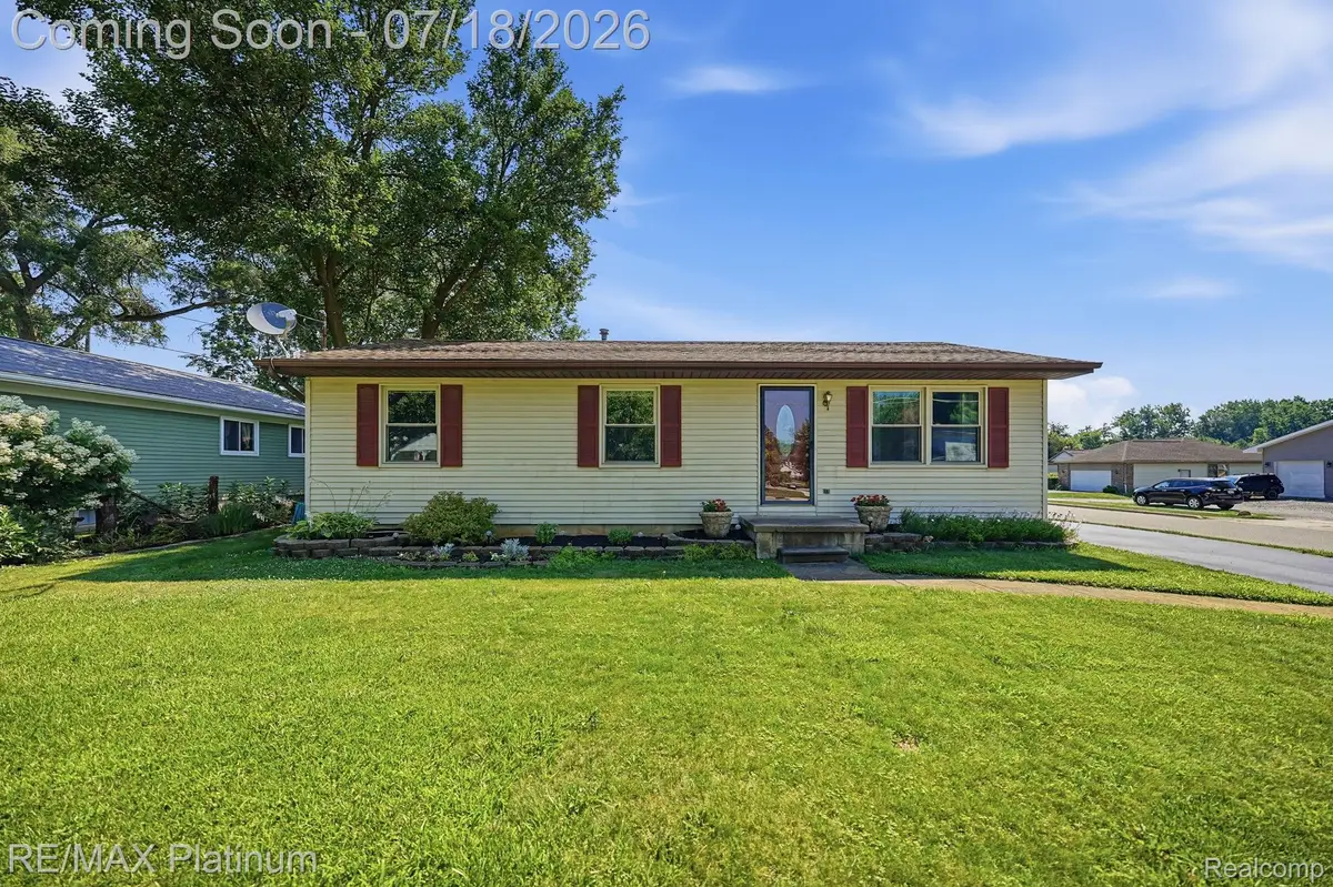 127 S East Street, Fowlerville, MI 48836 - #1