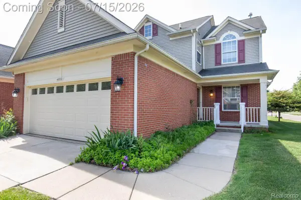 43721 Cherrywood Lane, Canton, MI 48188