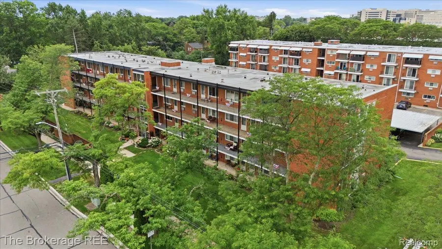 2820 Woods Lee Drive #310, Summit, MI 48073 - #2