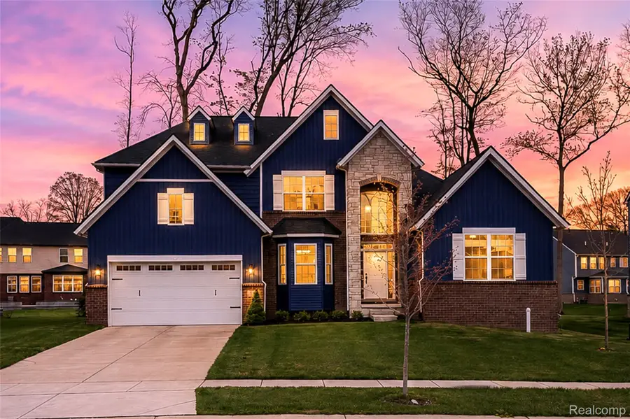 343 Amelia Circle, South Lyon, MI 48178 - #2
