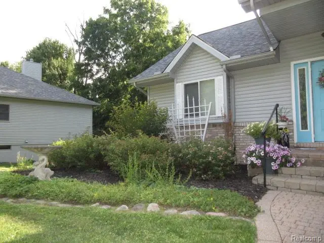 11356 Tall Shadows Court, Pinckney, MI 48169 - #2