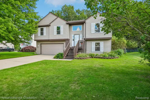 2787 Riverside Drive, Waterford, MI 48329