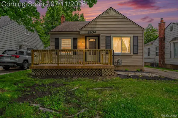 2904 Crooks Road, RoyalOak, MI 48073
