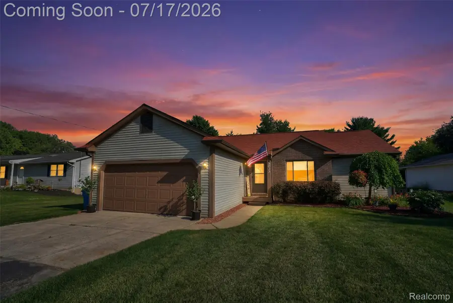 5035 Island View Drive, Linden, MI 48451 - #2