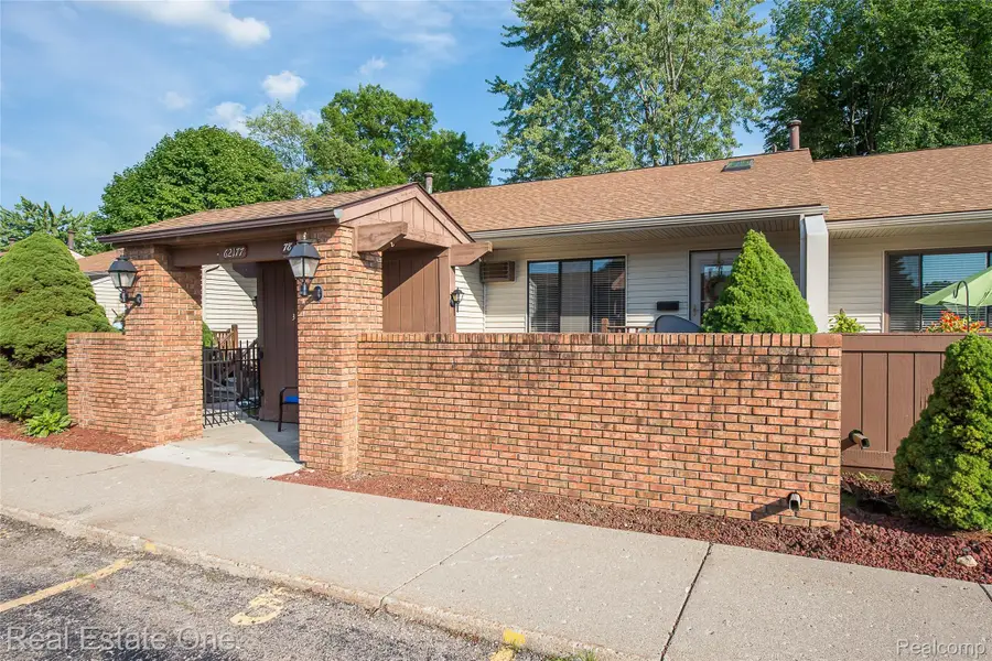 62177 Ticonderoga #4, South Lyon, MI 48178 - #2