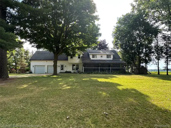 2119 Haines Road, Lapeer, MI 48446
