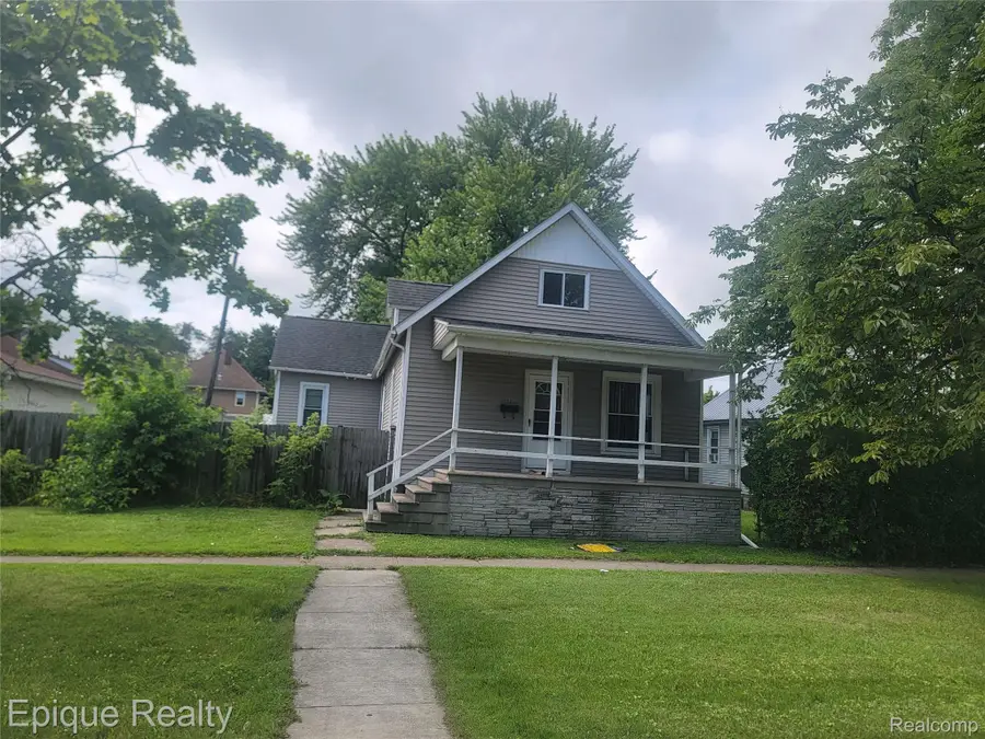 1112 Griswold Street, Port Huron, MI 48060 - #2
