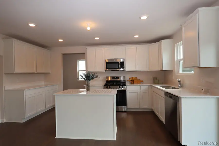 34430 Sandpiper Court, Chesterfield, MI 48047 - #3