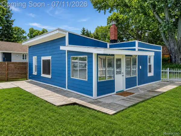 95 N Hulbert Street, WhiteLake, MI 48386