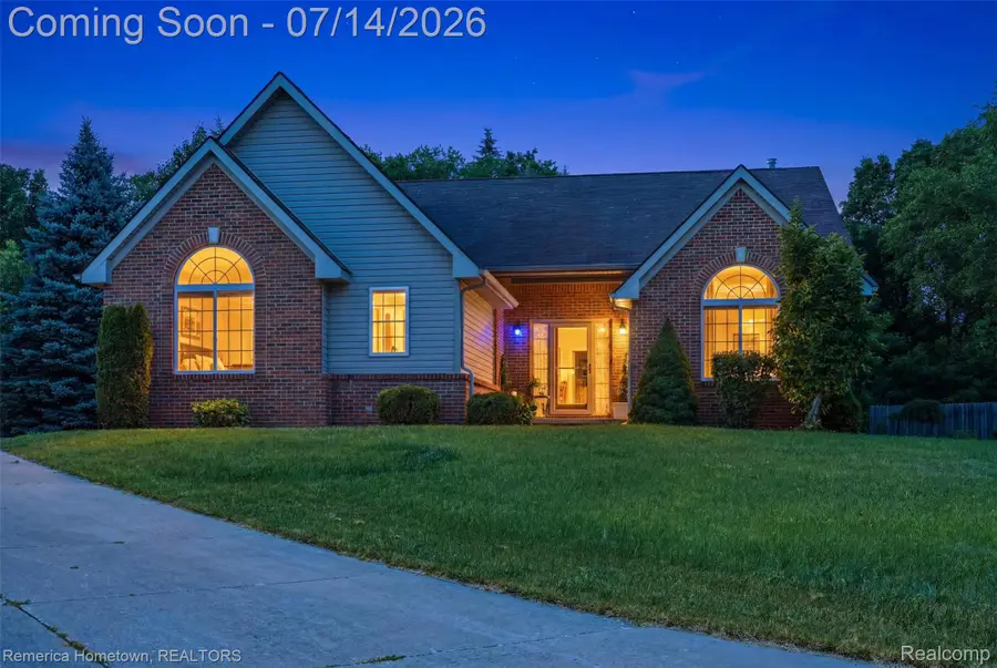 217 Crystal Court, Howell, MI 48843 - #2