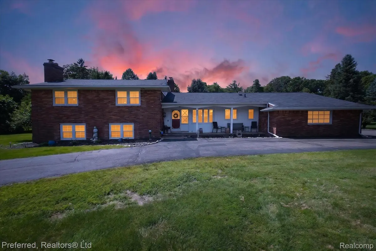 22519 Woodrising Lane, Farmington Hills, MI 48335 - #1