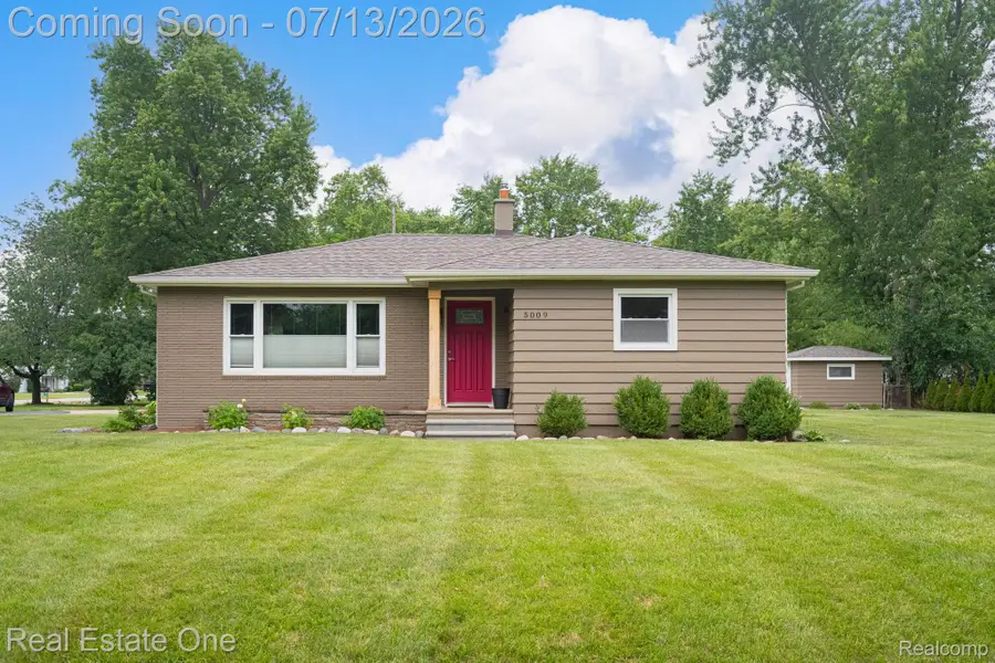 5009 Frankwill Avenue, Clarkston, MI 48346 - #2
