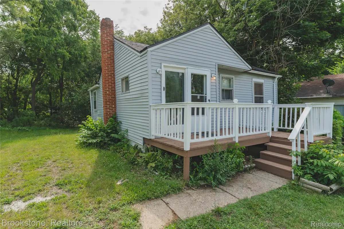 62 Court Street, Pontiac, MI 48342 - #1