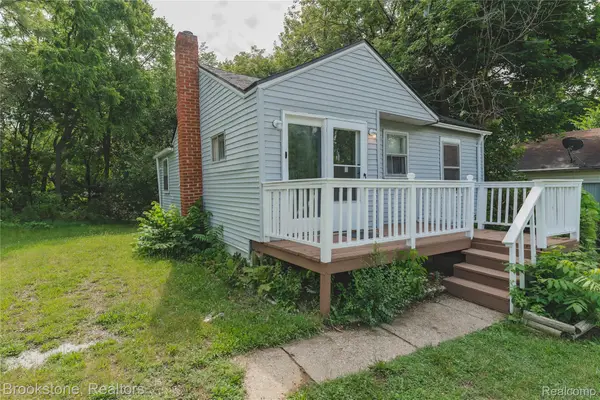 62 Court Street, Pontiac, MI 48342