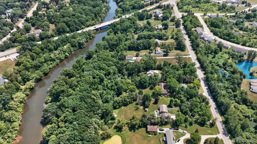 7186 River Road, Flushing, MI 48433 - #3